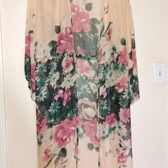 Kimono - Picture 6 of 10